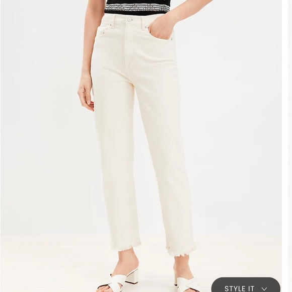 LOFT Denim - NWOT LOFT Frayed High Rise Straight Jeans in Popcorn